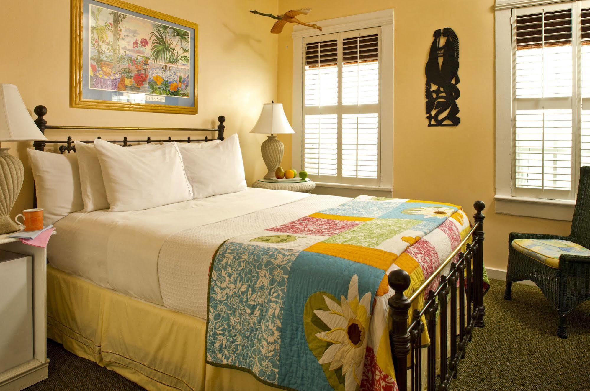 Tropical Inn Key West Bagian luar foto