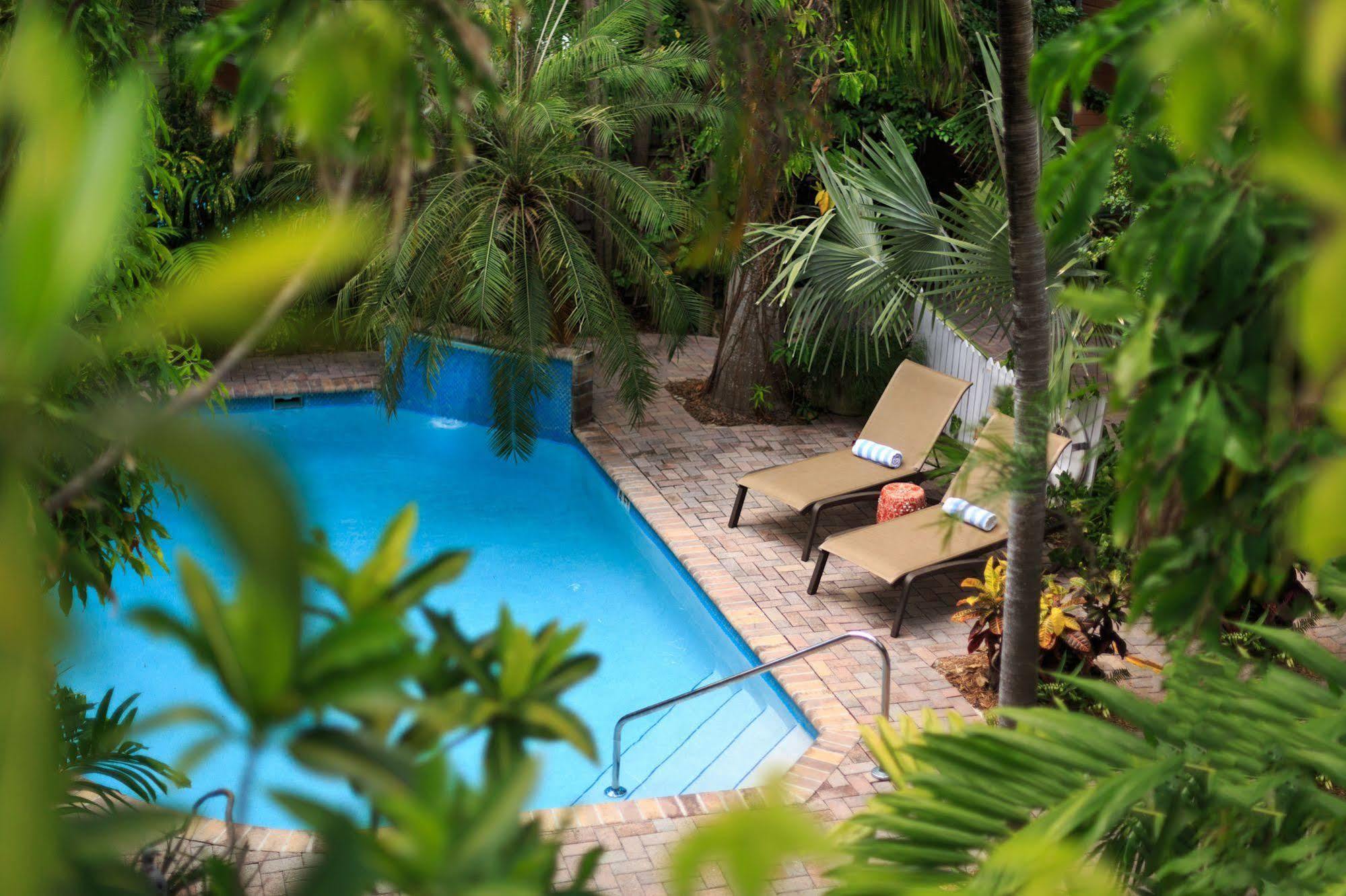 Tropical Inn Key West Bagian luar foto